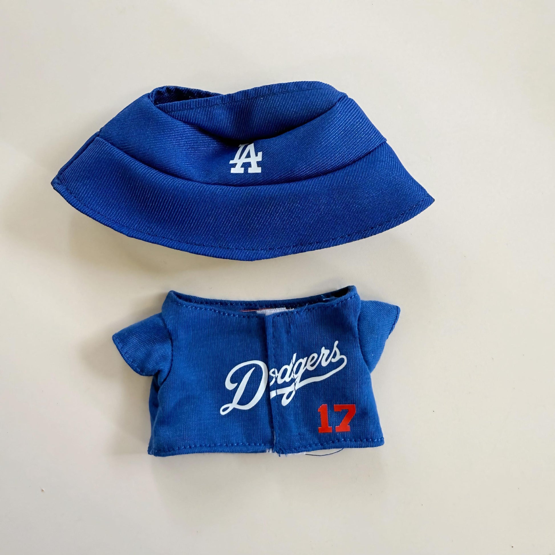 Labubu Doll Clothes LA Baseball Jersey Set with Bucket Hat Dodgers Style Sporty Labubu Outfit Doll Not Included